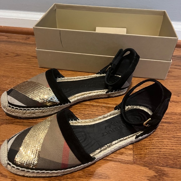 Burberry shoes - Picture 7 of 11